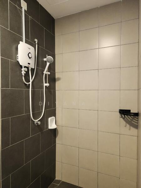 Service Residence for Rent at SkyLake Residence - Diyana . - Bathroom - PropertyGuru.com.my