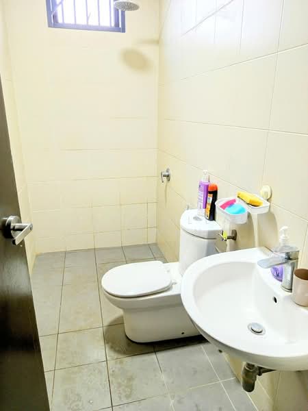2-storey Terraced House for Sale in Dengkil (Selangor) - Gudrotullah Ikhwan - Bathroom - PropertyGuru.com.my