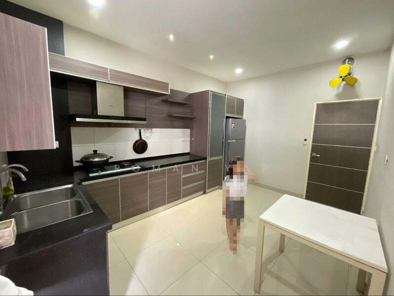 2-storey Terraced House for Sale in Rawang (Selangor) - Roman Yap - Kitchen - PropertyGuru.com.my