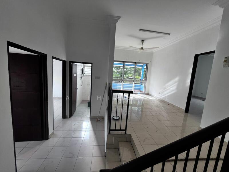 Terraced House for Rent in Seri Kembangan (Selangor) - Matthias Lee - Living Room - PropertyGuru.com.my