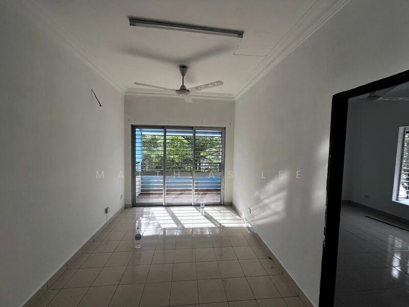 Terraced House for Rent in Seri Kembangan (Selangor) - Matthias Lee - Living Room - PropertyGuru.com.my