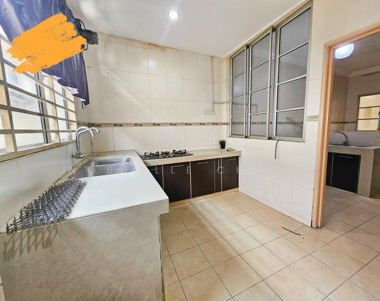 Rumah Teres 2 Tingkat untuk Dijual di Putra Permai (Subang Jaya) - Nobeille Chung - Kitchen - PropertyGuru.com.my