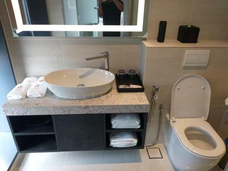 Star Residences Two untuk Untuk Disewa - RM 13,000 /bulan, Feb 2026 - Bathroom - PropertyGuru.com.my