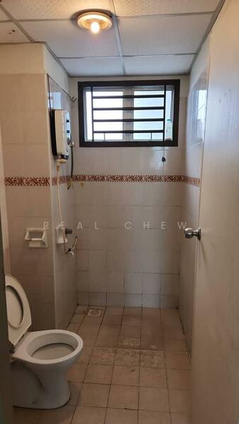 Service Residence for Sale at Nusa Perdana Apartment - Real Chew - Bathroom - PropertyGuru.com.my