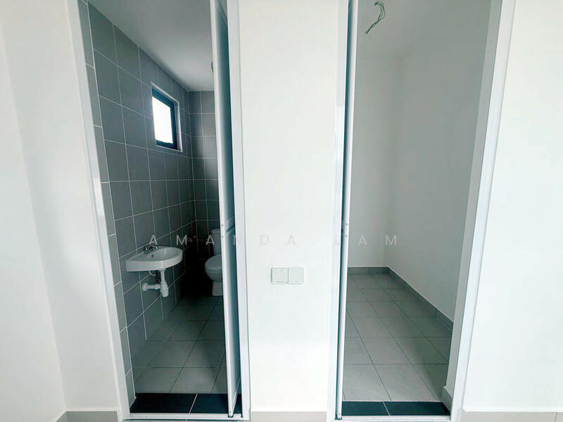 Semi-Detached House for Sale in Bandar Cassia (Batu Kawan) - Amanda Lam - Bathroom - PropertyGuru.com.my