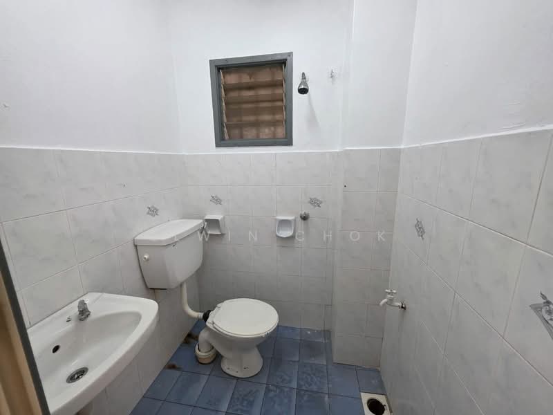 Bandar Puteri Klang untuk Untuk Dijual - RM 480,000, Apr 2026 - Bathroom - PropertyGuru.com.my