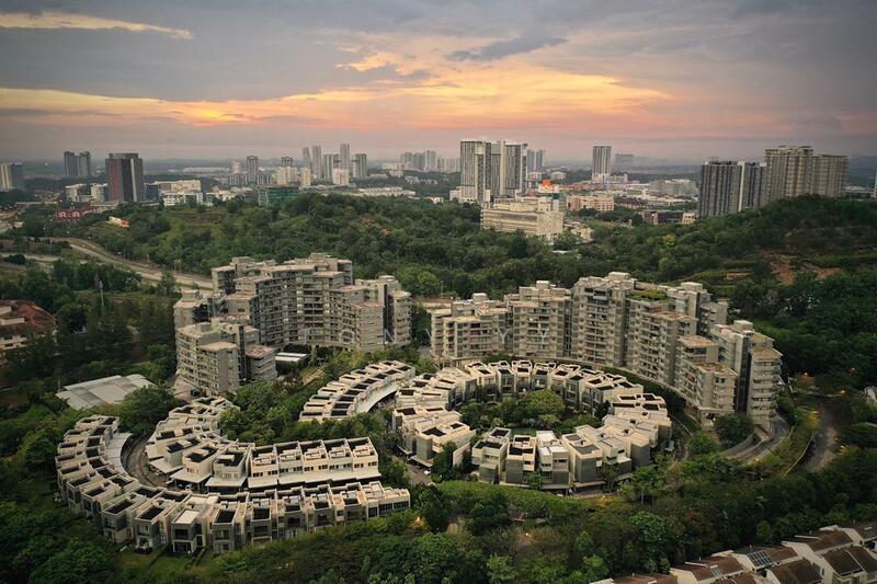 Untuk Dijual - Mirage By The Lake