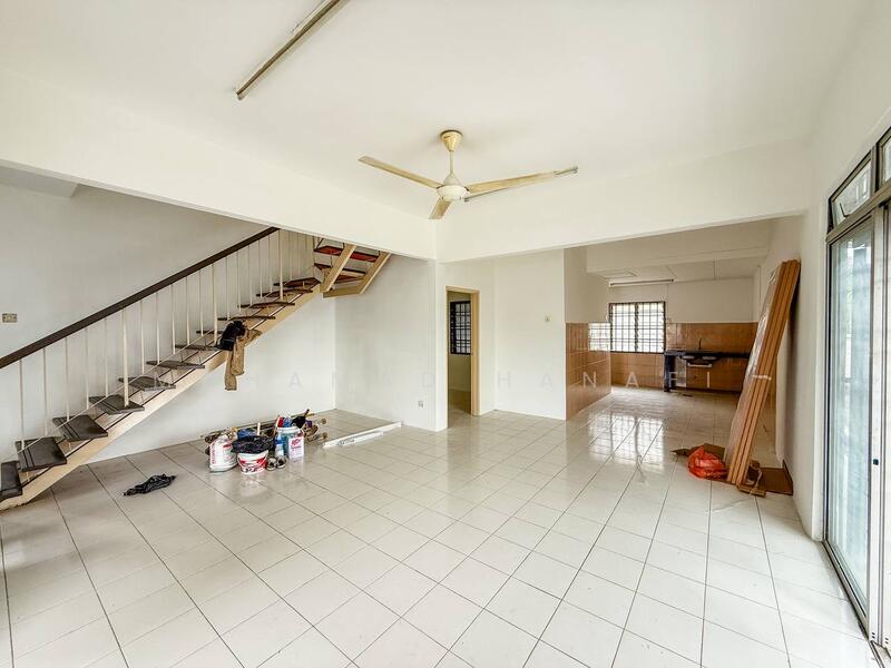 2-storey Terraced House for Sale in Taman Tasik Puchong (Puchong) - Mohamad Hanafi - Living Room - PropertyGuru.com.my