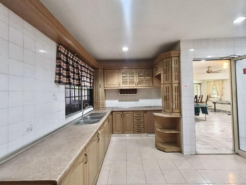 For Sale - Seksyen 8