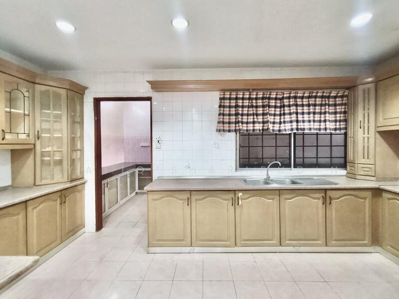 For Sale - Seksyen 8