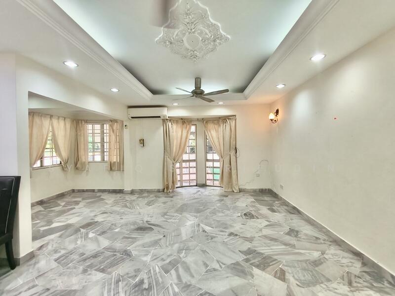 For Sale - Seksyen 8