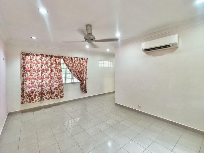 For Sale - Seksyen 8
