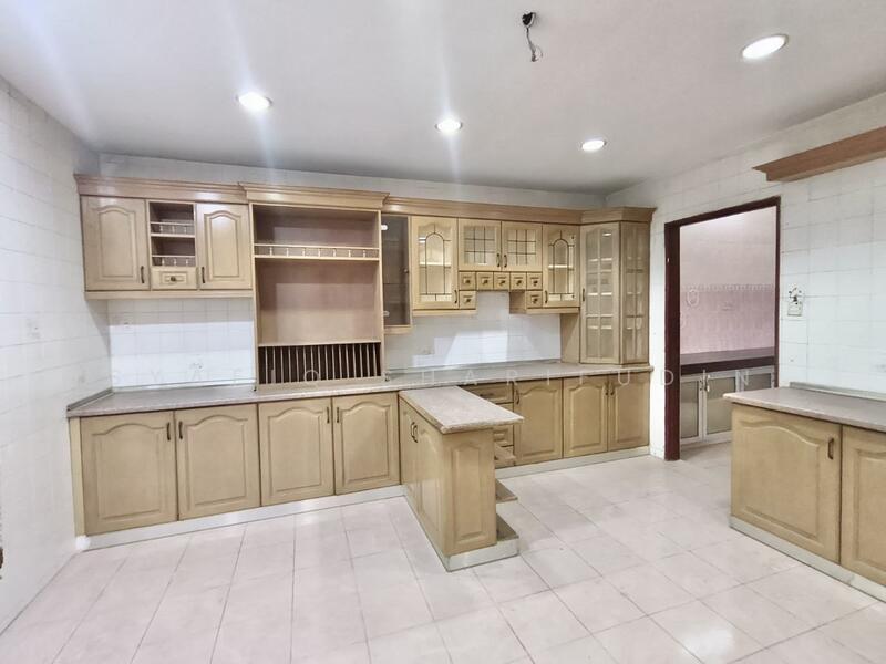 For Sale - Seksyen 8