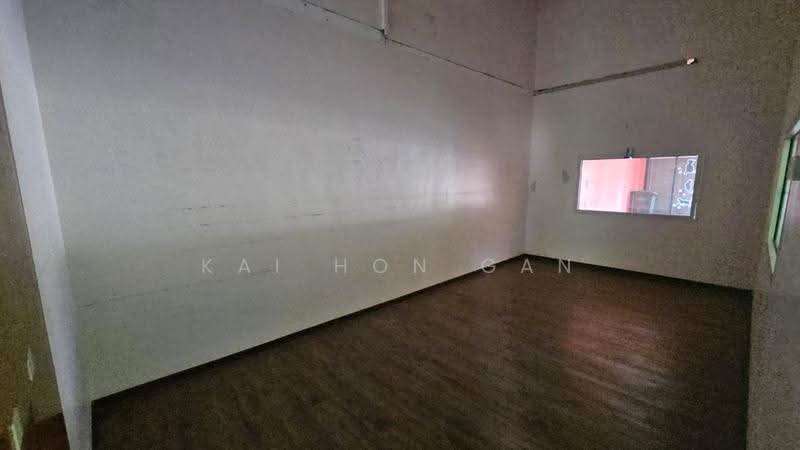 Shop for Rent in Taman Klebang Utama (Klebang) - Kai Hon Gan - Interior - PropertyGuru.com.my