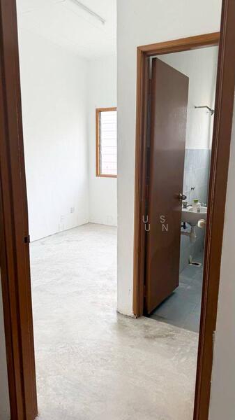 2-storey Terraced House for Sale in Bandar Putra Permai (Seri Kembangan) - Firdaus Hamidun - Interior - PropertyGuru.com.my