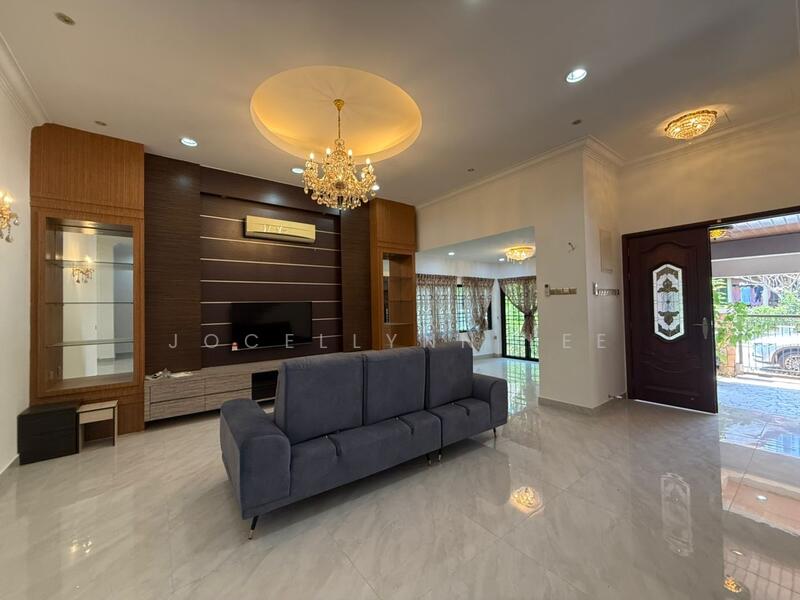 Rumah Banglo untuk Disewa di Bayan Lepas (Penang) - Jocellynn Lee - Living Room - PropertyGuru.com.my