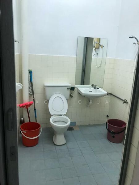 2-storey Terraced House for Sale in Skudai (Johor) - Jacob Chua - Bathroom - PropertyGuru.com.my