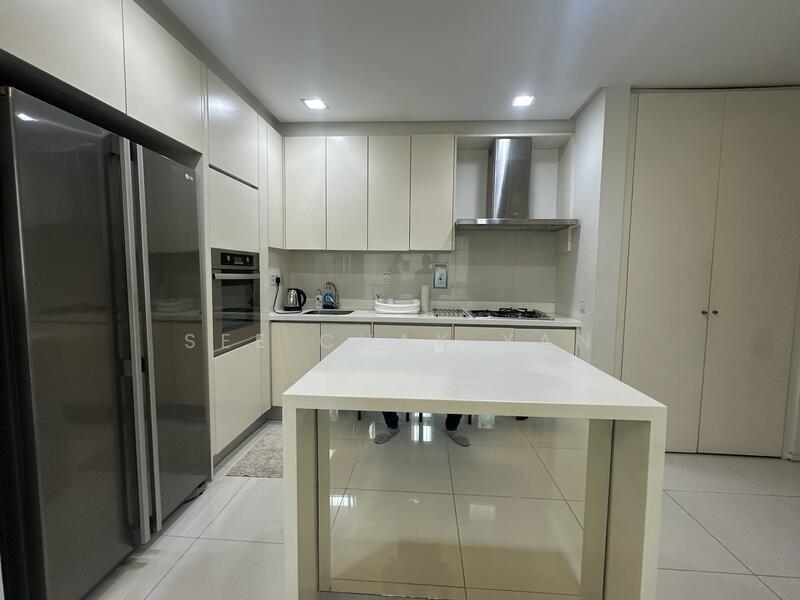 Hampshire Place untuk Untuk Disewa - RM 5,600 /bulan, Feb 2026 - Kitchen - PropertyGuru.com.my