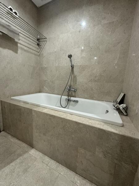 Hampshire Place untuk Untuk Disewa - RM 5,600 /bulan, Feb 2026 - Bathroom - PropertyGuru.com.my