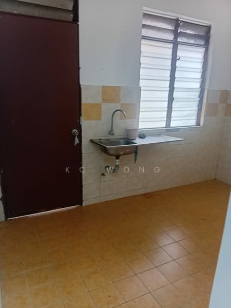 Apartment for Rent at Mentari Court - KC Wong - Kitchen - PropertyGuru.com.my