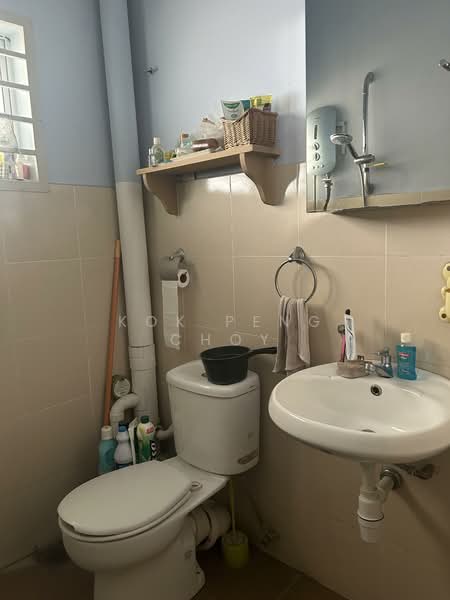 Rumah Teres 2 Tingkat untuk Dijual di SS 23, Taman Sea (Petaling Jaya) - Kok Peng Choy - Bathroom - PropertyGuru.com.my