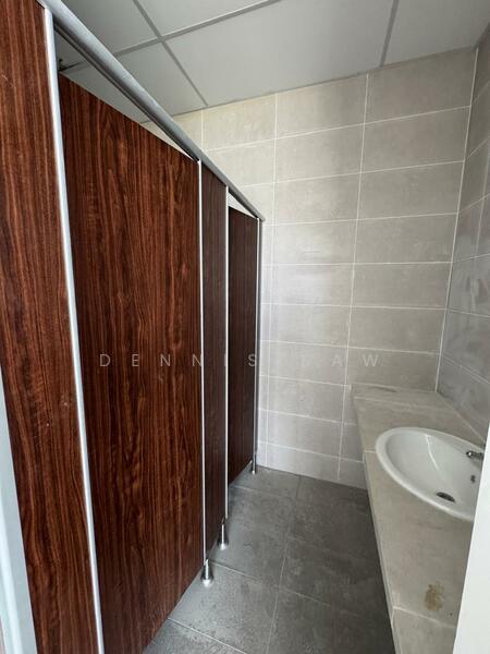 Factory for Rent in Sepang (Selangor) - Dennis Saw - Bathroom - PropertyGuru.com.my