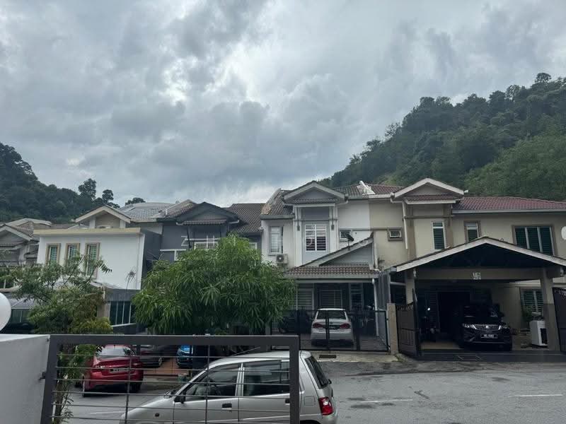 Rumah Teres 2-Tingkat untuk Dijual di Sierra Ukay (Ampang) - Zhi Hong Loh - Exterior - PropertyGuru.com.my