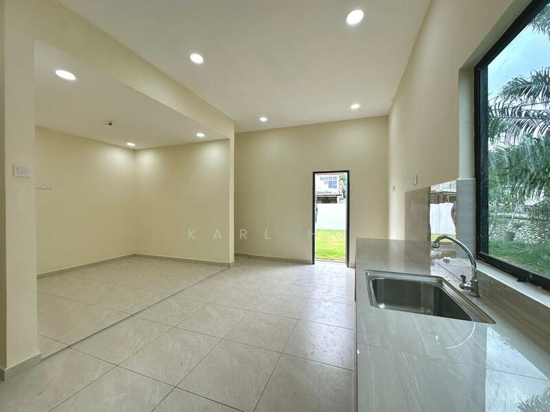 2-storey Terraced House for Sale in Saleng (Senai) - Karl Ho - Kitchen - PropertyGuru.com.my