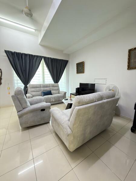Rumah Teres 2 Tingkat untuk Dijual di Taman Seri Arowana (Seberang Jaya) - Fanny Wong - Living Room - PropertyGuru.com.my