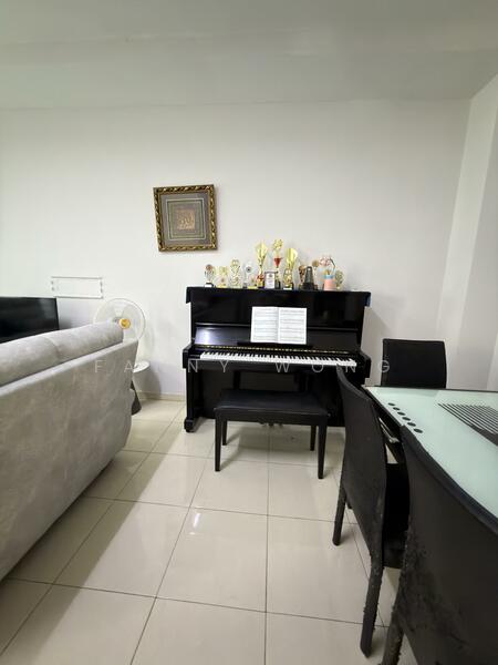 Rumah Teres 2 Tingkat untuk Dijual di Taman Seri Arowana (Seberang Jaya) - Fanny Wong - Living Room - PropertyGuru.com.my