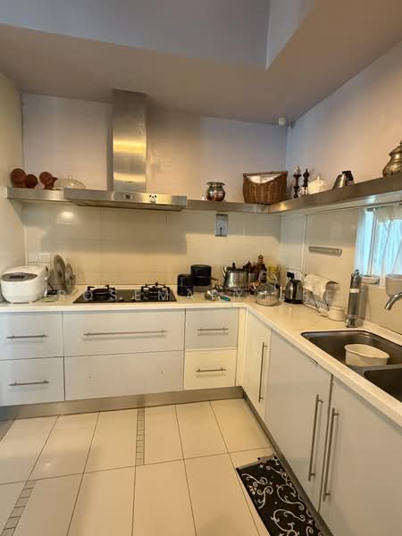 Condominium for Sale at Kiaramas Ayuria - Rosemary Lee - Kitchen - PropertyGuru.com.my