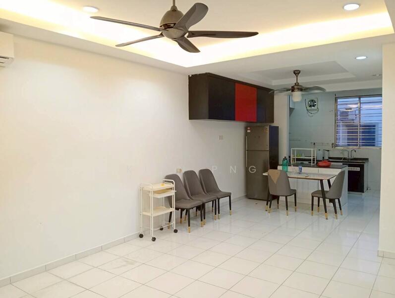Setia Tropika untuk Untuk Dijual - RM 738,000, Mac 2026 - Living Room - PropertyGuru.com.my