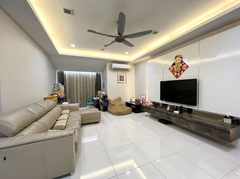 Townhouse for Sale in Sunway Damansara (Kota Damansara) - Esther Lim - Living Room - PropertyGuru.com.my