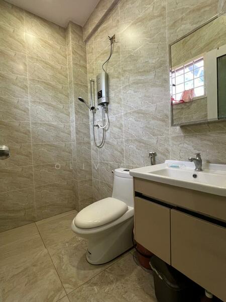 Rumah Berkembar untuk Disewa di Taman Rasah Kemayan (Rasah) - OLIVIA OH - Bathroom - PropertyGuru.com.my