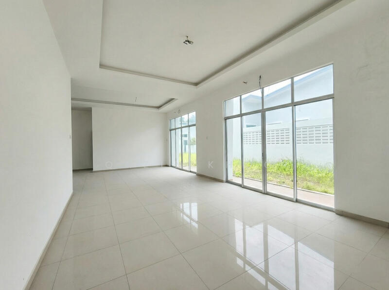 Bungalow for Sale in Bandar Seri Botani (Simpang Pulai) - Qazin Khoo - Living Room - PropertyGuru.com.my