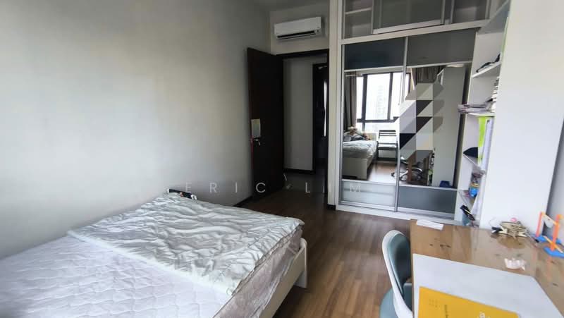 Kondominium untuk Dijual di Nautica Lake Suites - Eric Lim - Bedroom - PropertyGuru.com.my