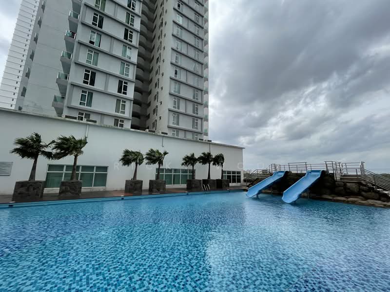 Kondominium untuk Dijual di M Condominium @ Larkin - Ricky Woo - Exterior - PropertyGuru.com.my