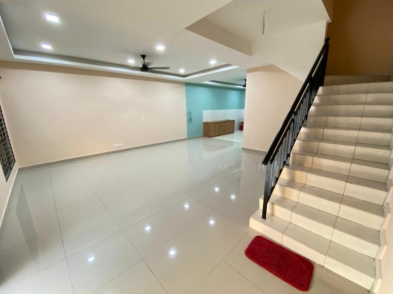 AQUILA @ Saujana Rawang untuk Untuk Dijual - RM 440,000, Feb 2026 - Living Room - PropertyGuru.com.my