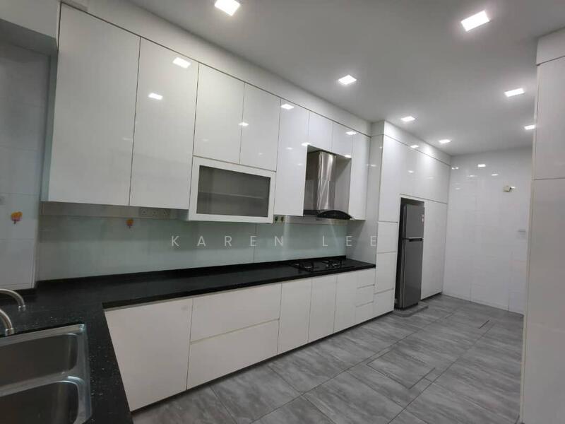 Cluster House for Sale in Skudai (Johor) - Karen Lee - Kitchen - PropertyGuru.com.my