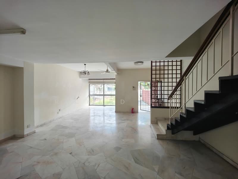 Rumah Teres 2 Tingkat untuk Dijual di SS 26, Taman Mayang Jaya (Petaling Jaya) - Richard Liew - Living Room - PropertyGuru.com.my