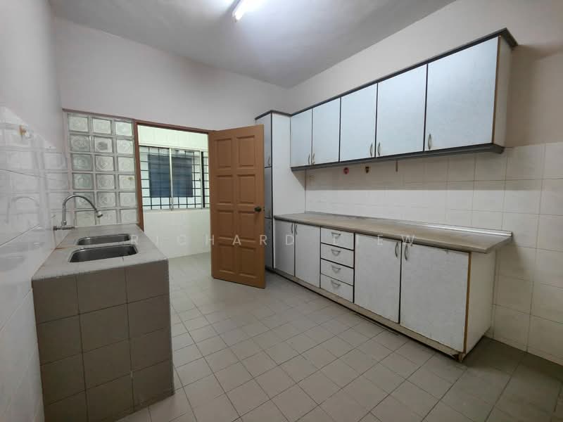 2-storey Terraced House for Sale in SS 26, Taman Mayang Jaya (Petaling Jaya) - Richard Liew - Kitchen - PropertyGuru.com.my