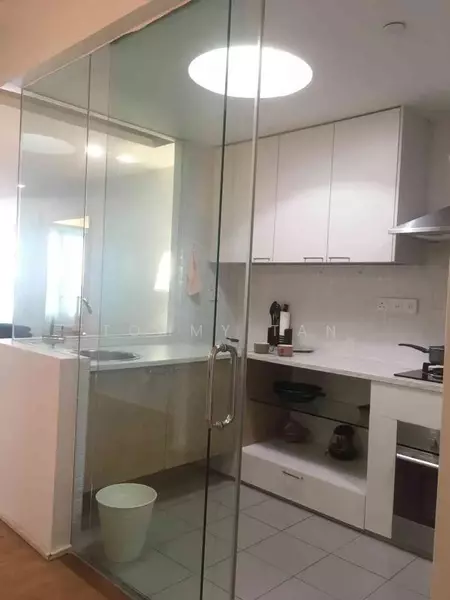 Service Residence for Rent at i-Zen @ Kiara 1 - TOMMY TAN - Kitchen - PropertyGuru.com.my