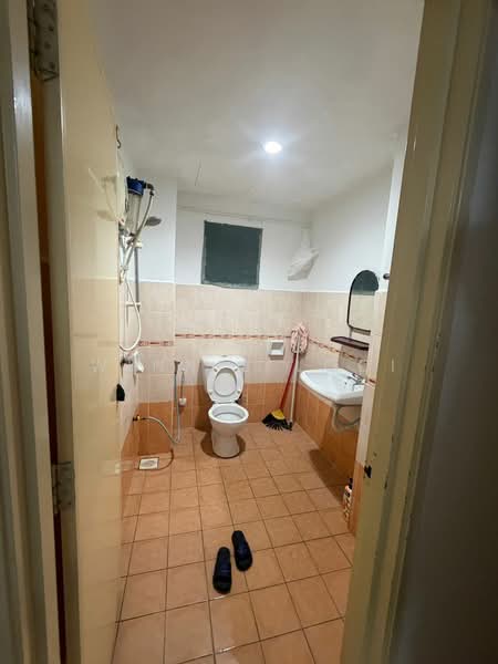 Serdang Skyvillas (Serdang Perdana) untuk Untuk Dijual - RM 185,000, Mac 2026 - Bathroom - PropertyGuru.com.my