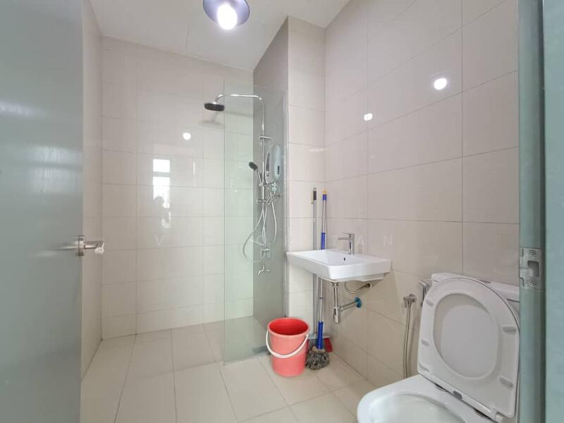 Paradigm Residence untuk Untuk Disewa - RM 2,100 /bulan, Mac 2026 - Bathroom - PropertyGuru.com.my