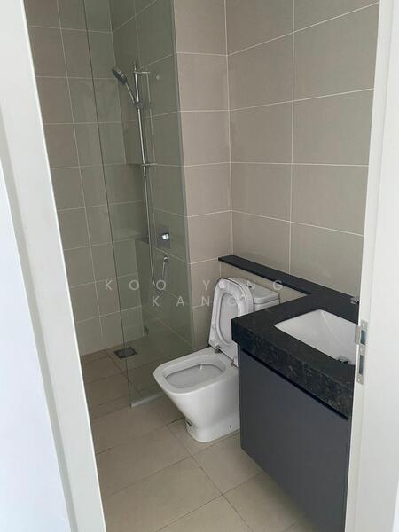 Servis Apartment untuk Dijual di The Park 2 - Koo Ying Kang - Bathroom - PropertyGuru.com.my