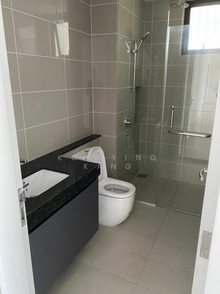 Servis Apartment untuk Dijual di The Park 2 - Koo Ying Kang - Bathroom - PropertyGuru.com.my