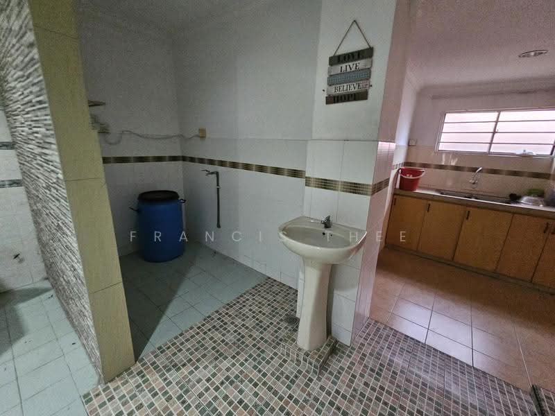 Rumah Berkembar untuk Dijual di Saujana Impian (Kajang) - Francis Thee - Kitchen - PropertyGuru.com.my