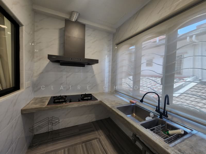 2-storey Terraced House for Sale in Bandar Putra Permai (Seri Kembangan) - Claire Choong - Kitchen - PropertyGuru.com.my