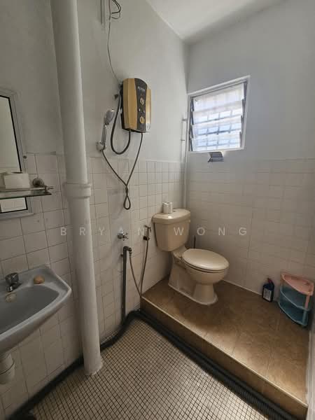 2-storey Terraced House for Sale in SS 21, Damansara Utama (Petaling Jaya) - Bryan Wong - Bathroom - PropertyGuru.com.my