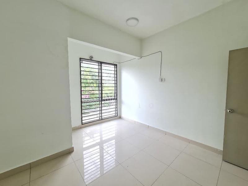 3-storey Terraced House for Sale in Sungai Buloh (Selangor) - Frank Low - Interior - PropertyGuru.com.my